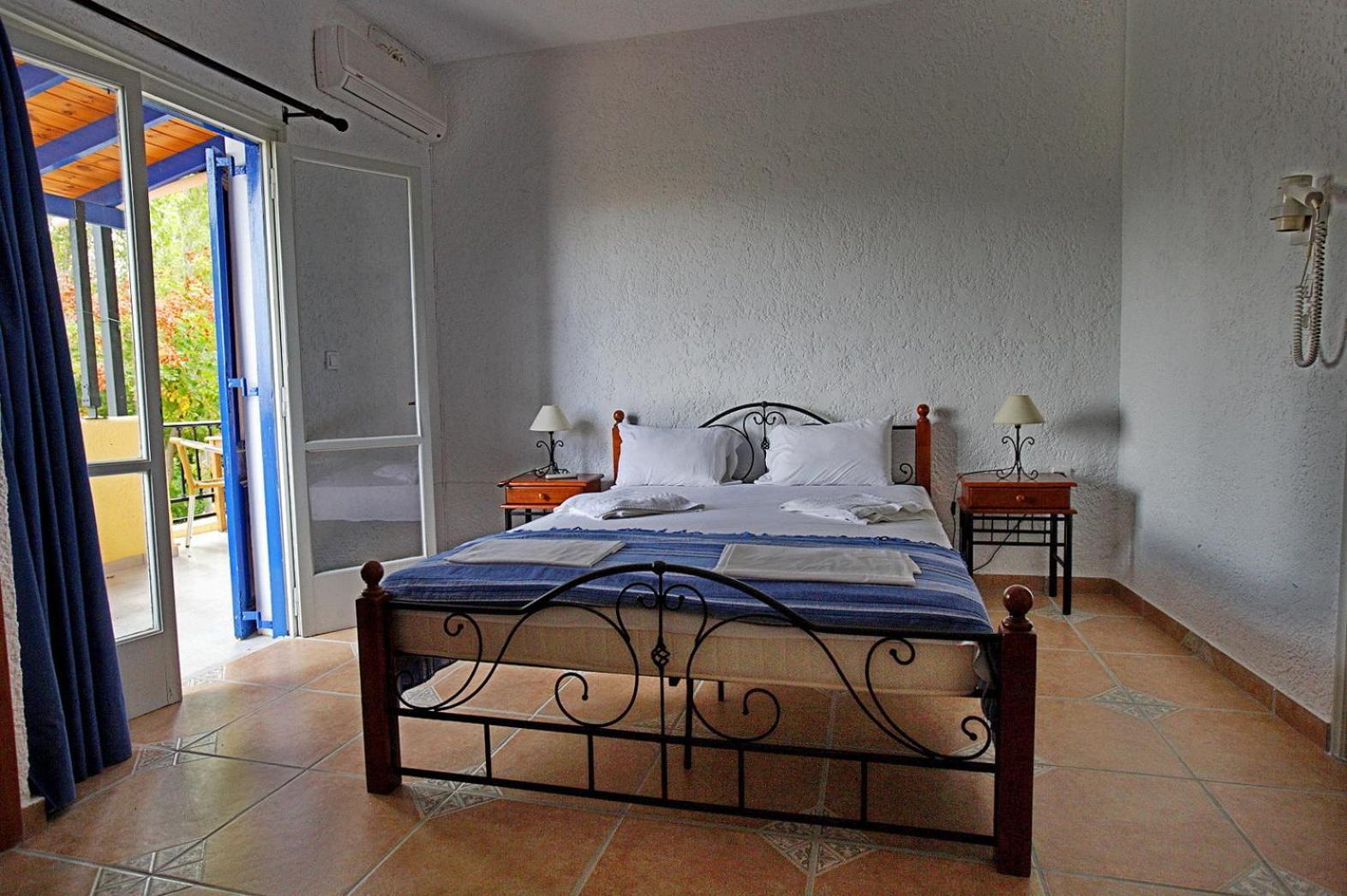9 Musses Hotel Apartments Skala Mistegnon Quarto foto